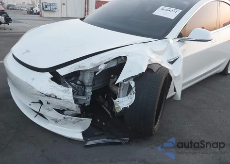 2018 Tesla Model 3 Long Range/Performance из США, поврежденный, VIN 5YJ3E1EB7JF072718